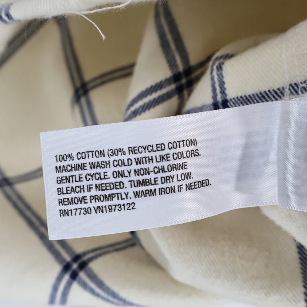 NWT Universal Thread Oversized Button Up Flannel … - image 8